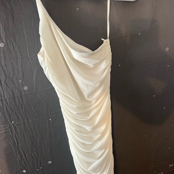 Pro - Picture 2 of 3